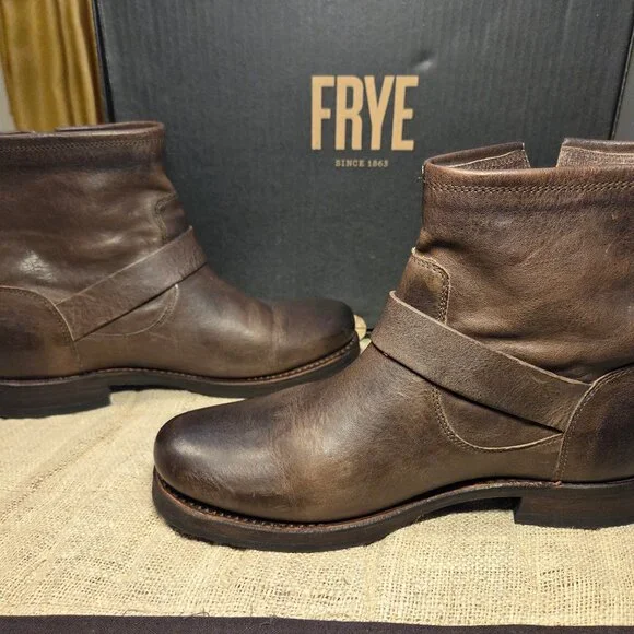 FRYE Veronica Bootie, 8, Like New Condition, With Box - Picture 4 of 11